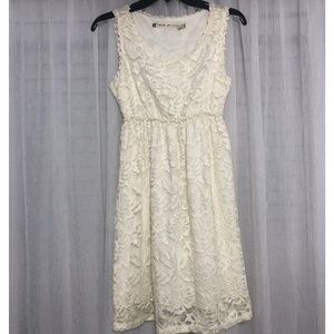 CHELSEA & VIOLET CREAM LACE DRESS